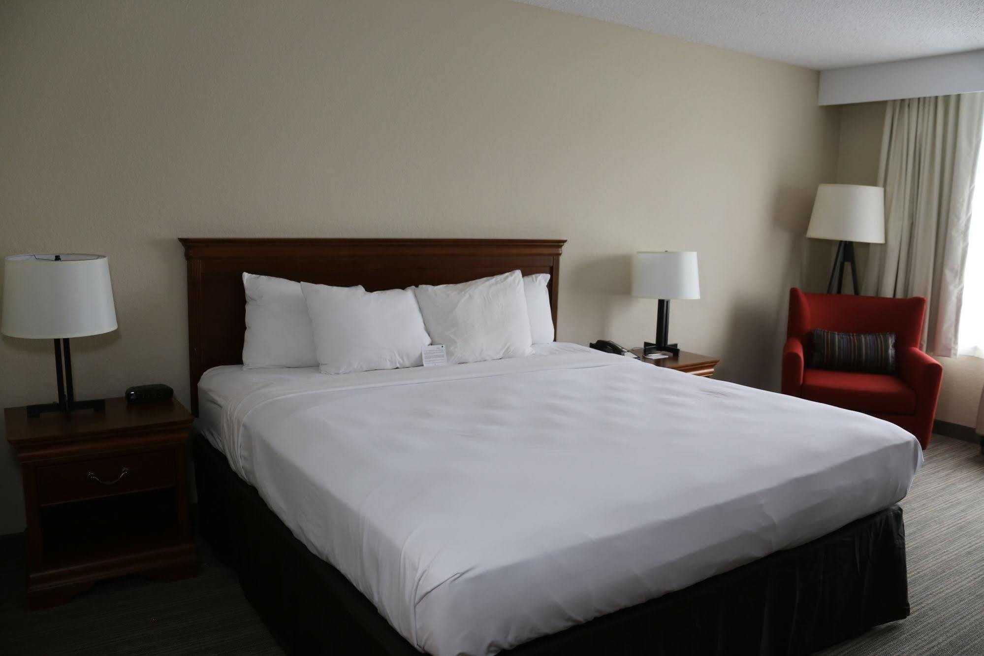 Country & By Radisson, Lehighton-jim Thorpe, Pa Lehighton